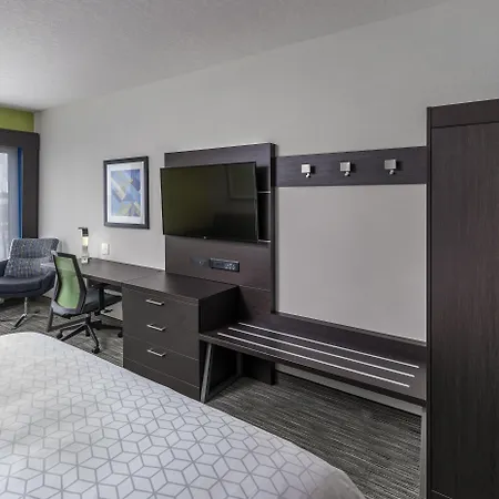 Holiday Inn Express & Suites - Saskatoon East - University By Ihg Exterior photo