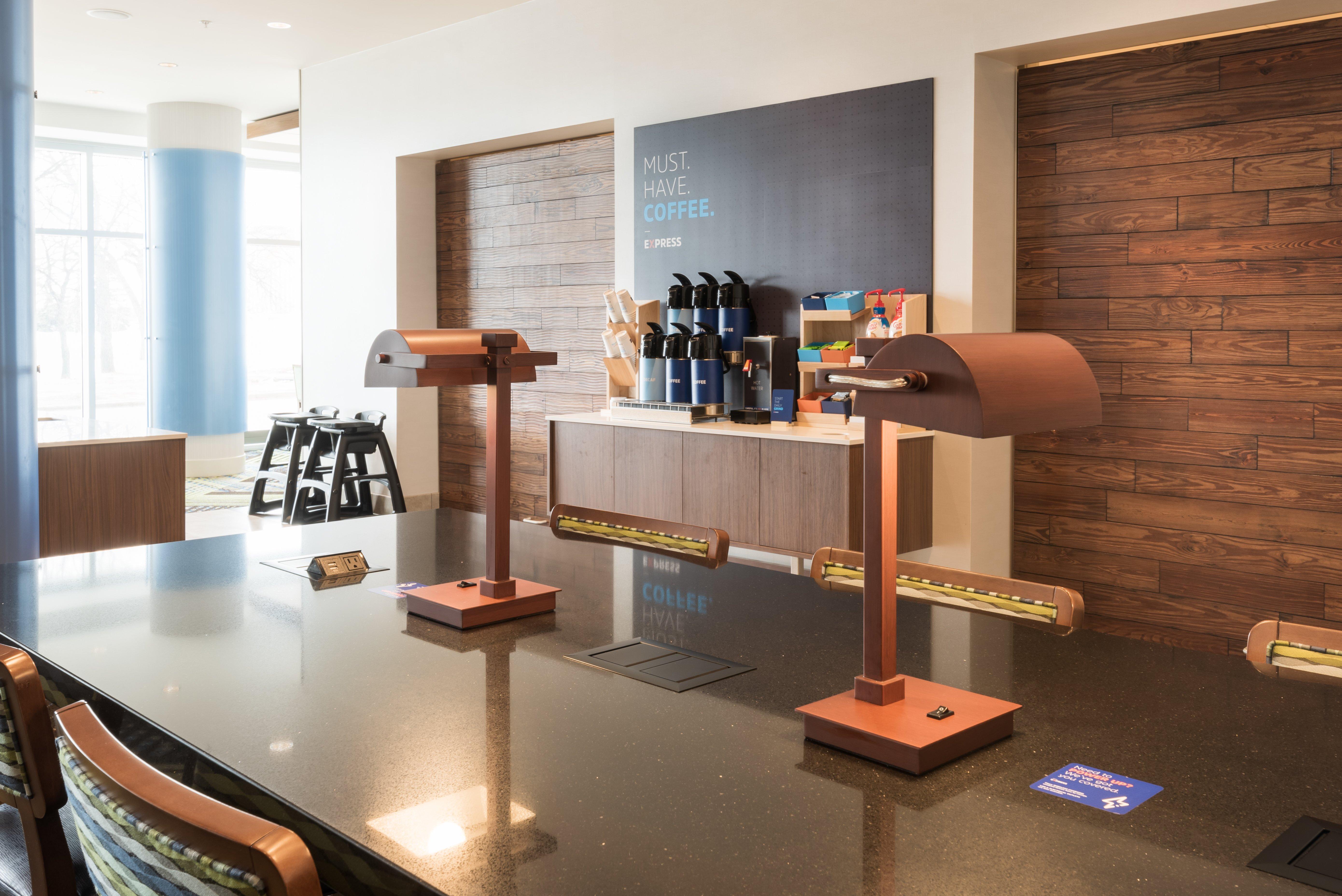 Express & - East - By Ihg Saskatoon
