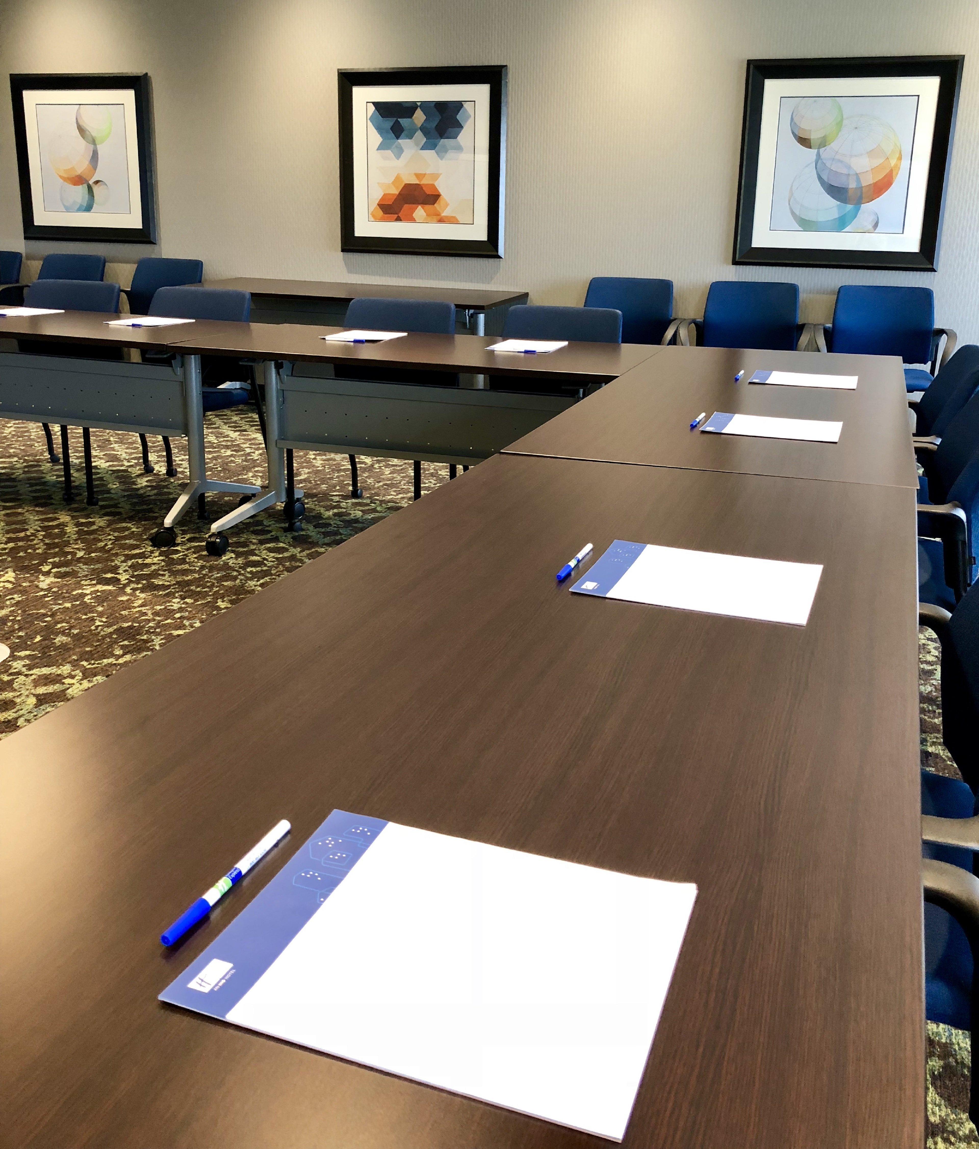 Express & - East - By Ihg Saskatoon